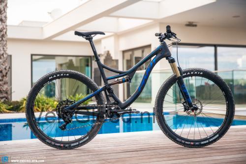 Pivot Mach 4 specificaties